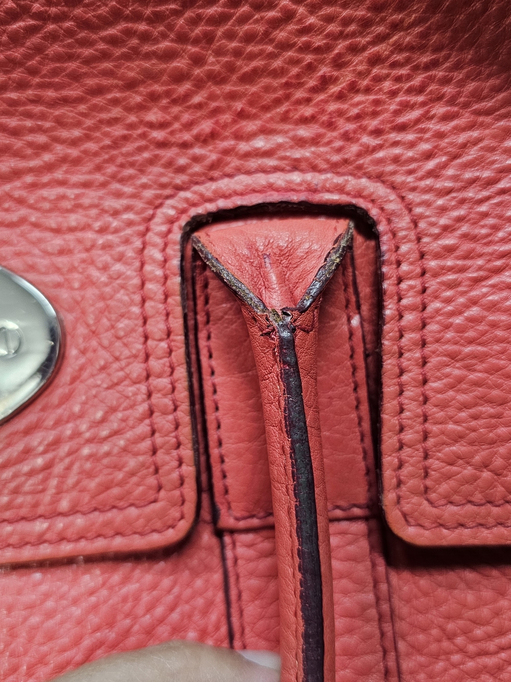 Mulberry Bayswater Red Leather Satchel with Turn-Lock Detail - Picture 15 of 16